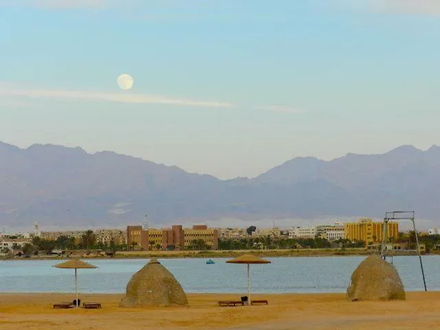 Szálloda Moses Bay